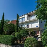 Apartmán Rustikales Nur 100 Meter Zum Mit Meerblick, Balkon, Terrasse, Klima