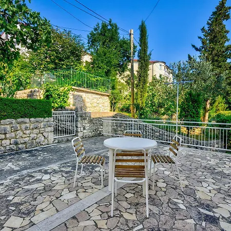 Rustikales Nur 100 Meter Zum Mit Meerblick, Balkon, Terrasse, Klima شقة تْسْغيكفانِتْسا