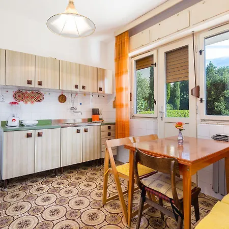 شقة Rustikales Nur 100 Meter Zum Mit Meerblick, Balkon, Terrasse, Klima *