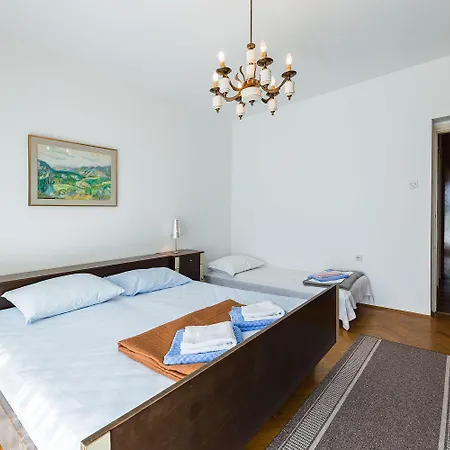 Rustikales Nur 100 Meter Zum Mit Meerblick, Balkon, Terrasse, Klima Crikvenica