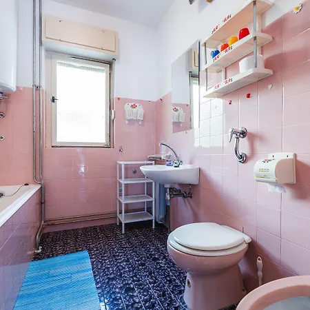 Rustikales Nur 100 Meter Zum Mit Meerblick, Balkon, Terrasse, Klima * تْسْغيكفانِتْسا