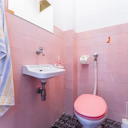Rustikales Nur 100 Meter Zum Mit Meerblick, Balkon, Terrasse, Klima *