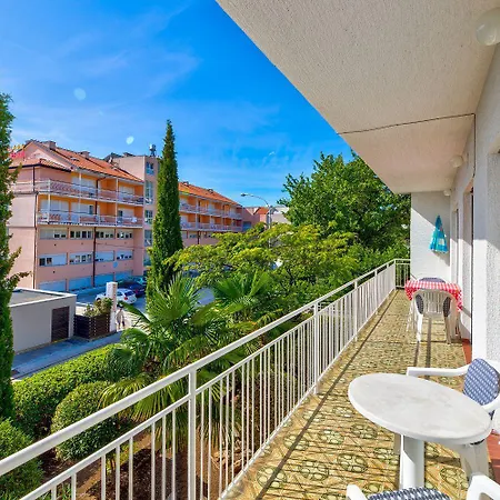 Rustikales Nur 100 Meter Zum Mit Meerblick, Balkon, Terrasse, Klima تْسْغيكفانِتْسا