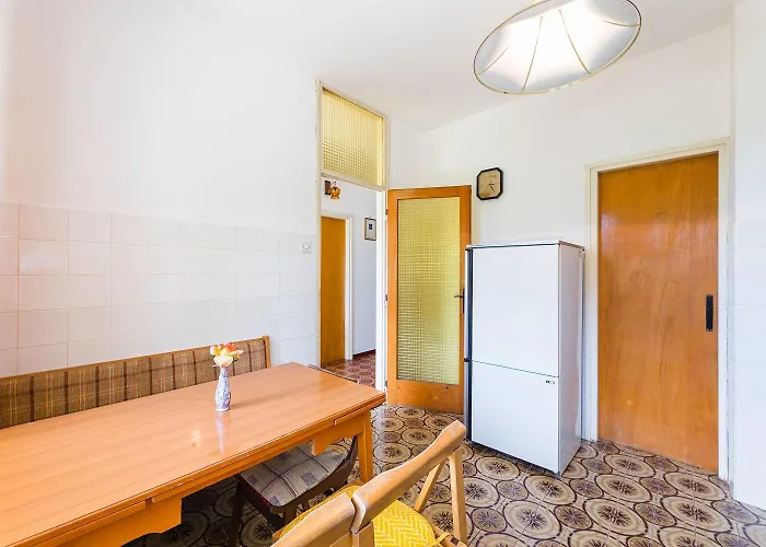 Lejlighed Rustikales Nur 100 Meter Zum Mit Meerblick, Balkon, Terrasse, Klima *