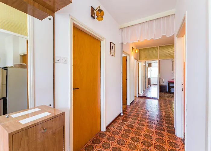 Rustikales Nur 100 Meter Zum Mit Meerblick, Balkon, Terrasse, Klima *