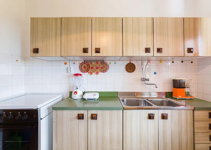 Apartment Rustikales Nur 100 Meter Zum Mit Meerblick, Balkon, Terrasse, Klima