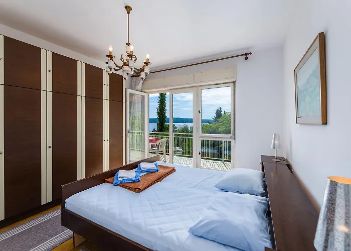 Rustikales Nur 100 Meter Zum Mit Meerblick, Balkon, Terrasse, Klima Apartment