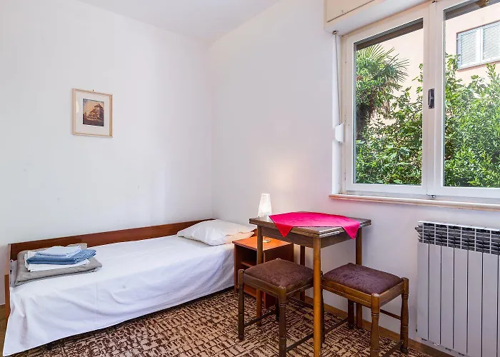 Rustikales Nur 100 Meter Zum Mit Meerblick, Balkon, Terrasse, Klima