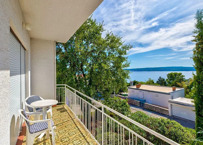 Appartement Rustikales Nur 100 Meter Zum Mit Meerblick, Balkon, Terrasse, Klima