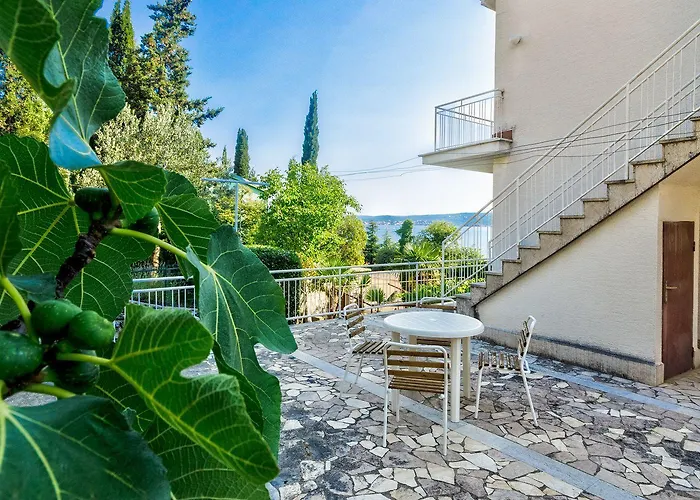 Apartment Rustikales Nur 100 Meter Zum Mit Meerblick, Balkon, Terrasse, Klima *