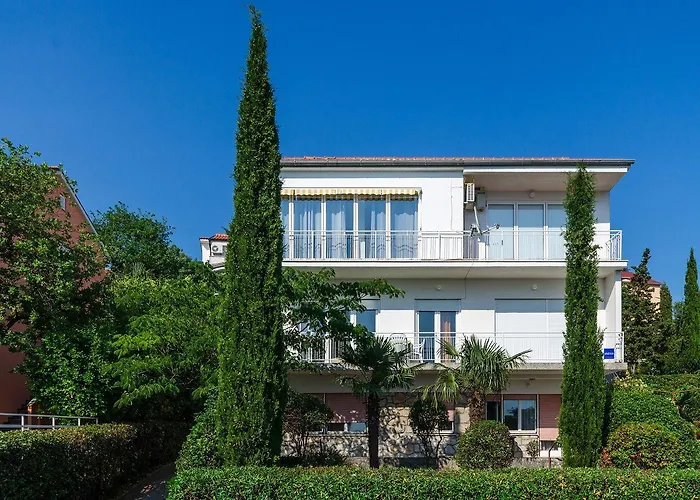 Rustikales Nur 100 Meter Zum Mit Meerblick, Balkon, Terrasse, Klima Crikvenica